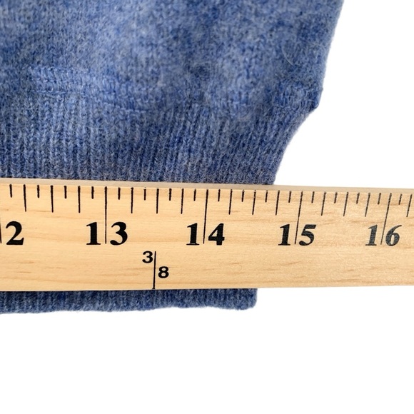 Nordstrom 1901 Sweater Womens Size Medium Blue 100% Cashmere Fuzzy Crewneck - Picture 5 of 8